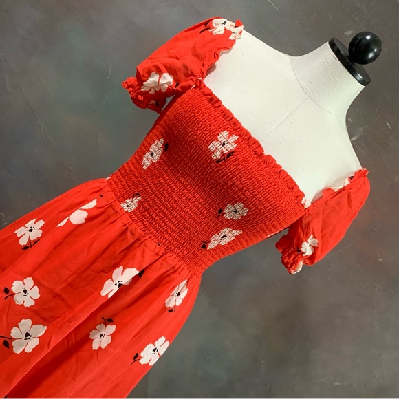 Reformation Inka Dress (Chiquita) Size M Floral Smocked Square neck Shot Sleeve - Picture 3 of 10